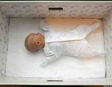 Lo strano caso del bambino che dormiva nella scatola
