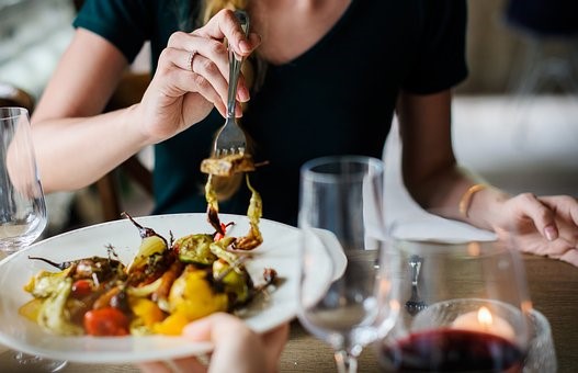 Mediazione culturale a Bergamo, finanziato dalla Fondazione della Comunità Bergamasca un progetto sul cibo e sulla cultura: per superare gli steccati.